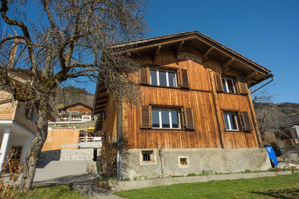 Gaestehaus Alpina In Fanas Ngoại thất bức ảnh