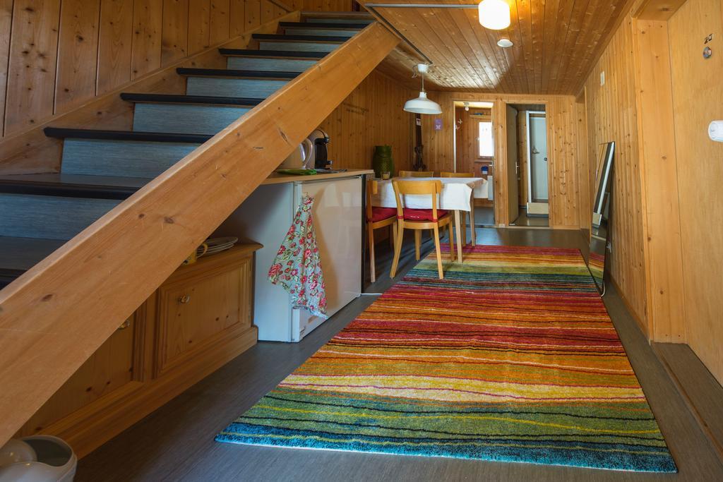 Gaestehaus Alpina In Fanas Ngoại thất bức ảnh