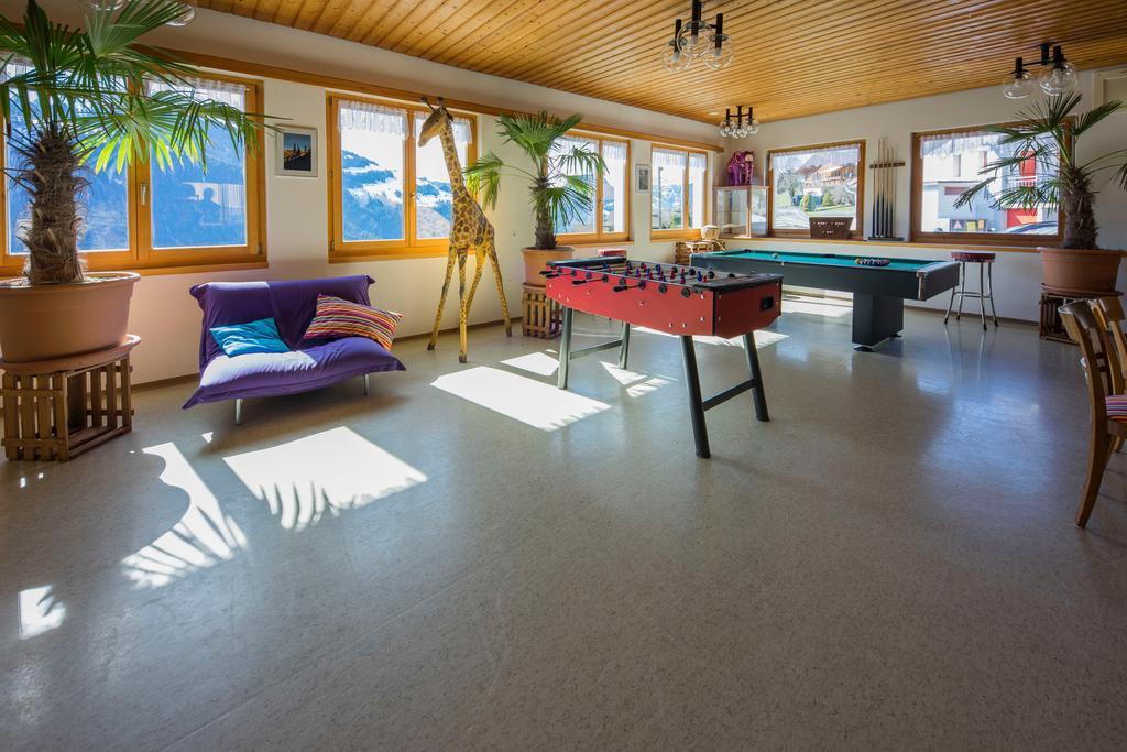 Gaestehaus Alpina In Fanas Ngoại thất bức ảnh