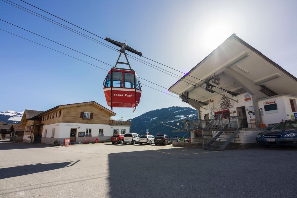 Gaestehaus Alpina In Fanas Ngoại thất bức ảnh
